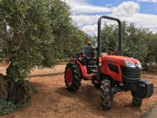 Kubota Compact tractor Kubota B1 serie 5