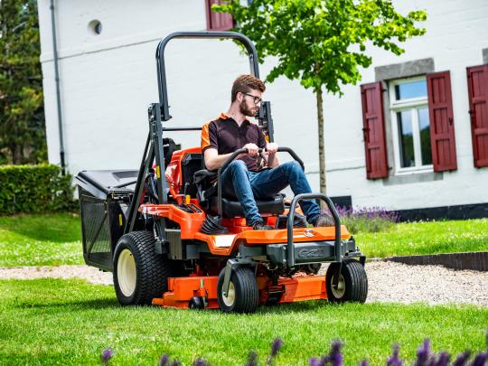 Kubota Zitmaaier Kubota GZD 02