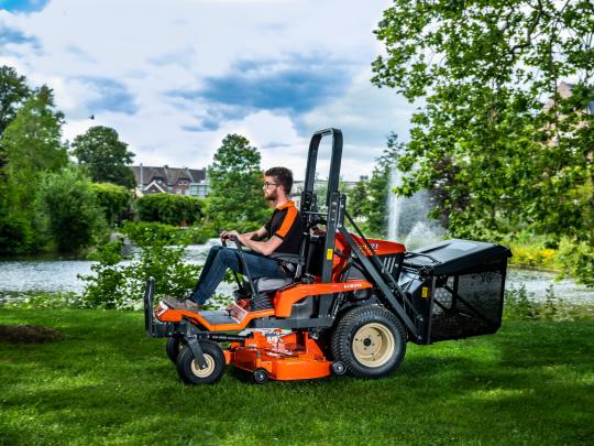 Kubota Zitmaaier Kubota GZD 03